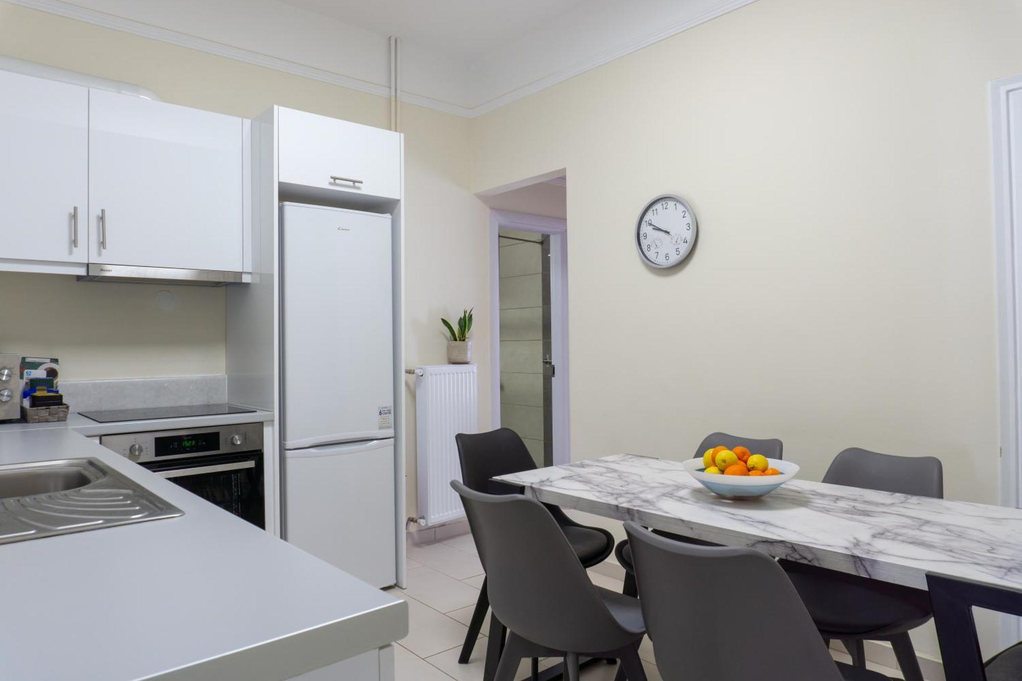 Cozy Apartment In Pangrati Area! Афины Экстерьер фото