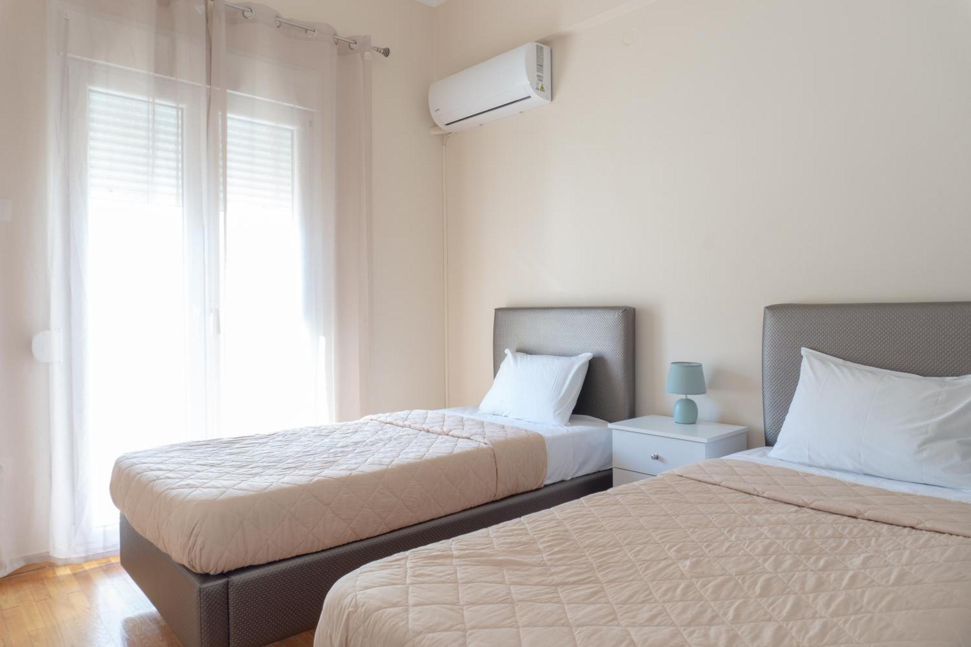 Cozy Apartment In Pangrati Area! Афины Экстерьер фото